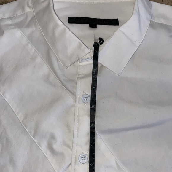 IZZUE COLLECTION Poplin Shirt w/ Cross Strap Detail - Picture 3 of 7